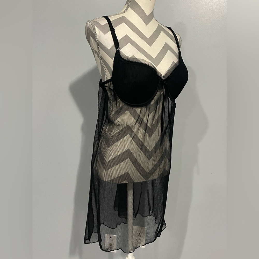 Elegant Black Sheer Chemise - Picture 6 of 9